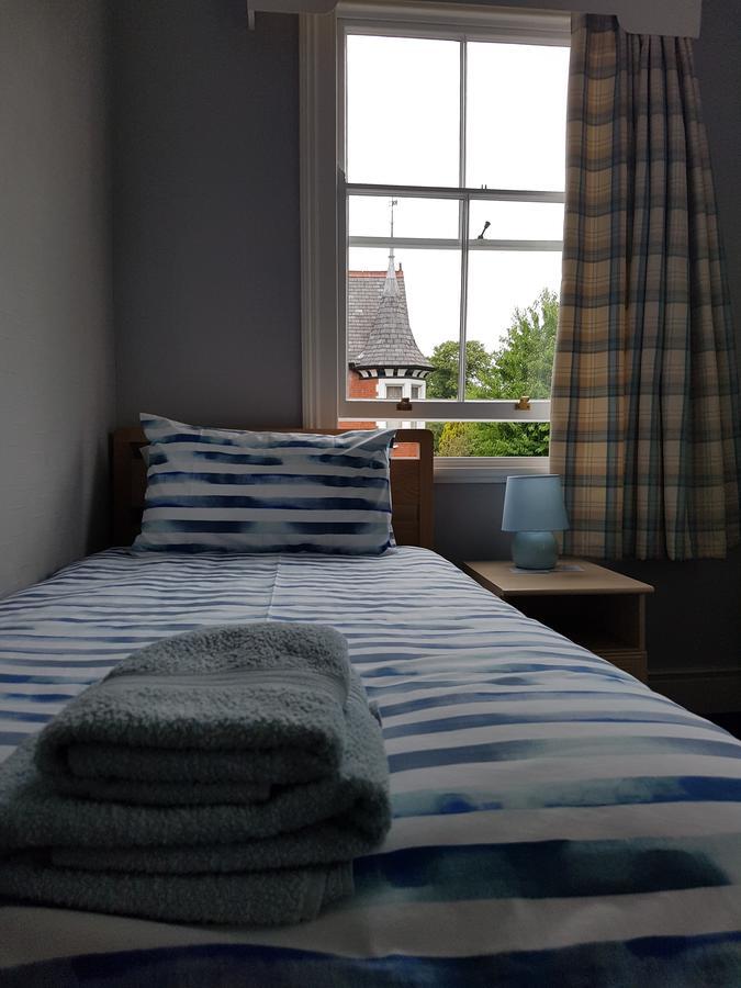 Alexandra Lodge Guest House Chester Eksteriør bilde
